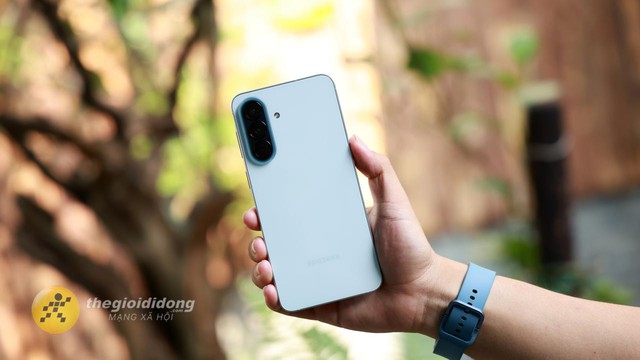 Samsung Galaxy A57: Lựa chọn s&aacute;ng gi&aacute; ở ph&acirc;n kh&uacute;c 12 triệu- Ảnh 2.