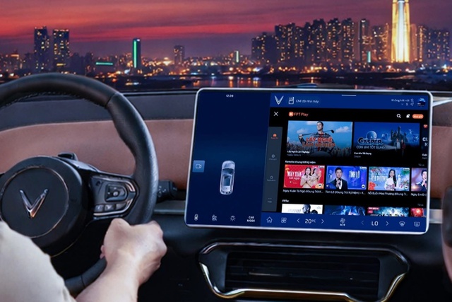 Chủ xe VinFast mở kh&oacute;a "vũ trụ giải tr&iacute;" với VF Connect- Ảnh 1.