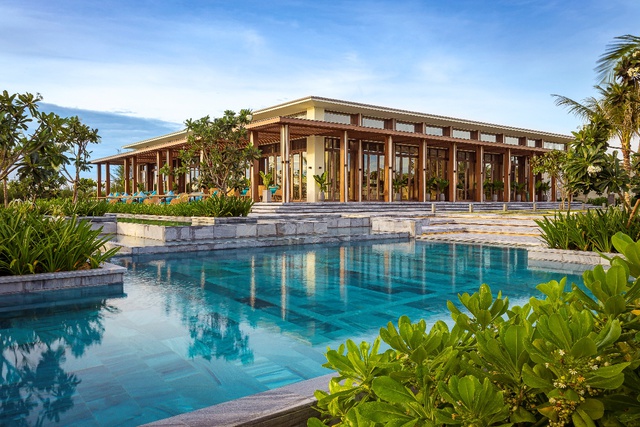 VinaLiving bắt đầu bàn giao giấy chứng nhận quyền sở hữu nhà ở dự án Maia Resort Quy Nhon- Ảnh 1.