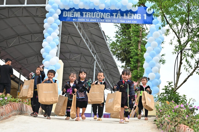 UNIQLO và hành trình mang trường học mới lên non cao Việt Nam - Ảnh 1.