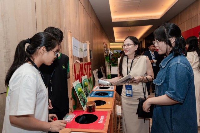 Doanh nghiệp Việt cần chuẩn hóa tiêu chuẩn ESG để không bị loại khỏi đường đua thu hút vốn - Ảnh 2.