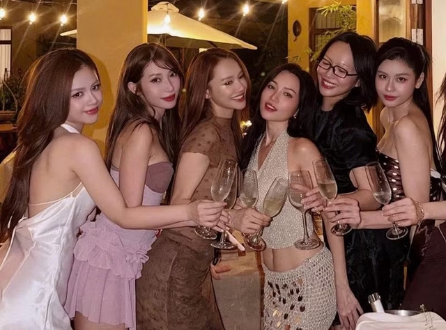 Khám phá sức mạnh 5 không của dầu gội Herbario: Giải pháp chân ái cho mẹ bầu và da đầu nhạy cảm - Ảnh 1.