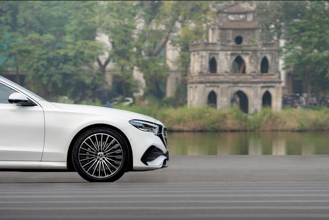 Đoàn xe Mercedes-Benz đi vòng quanh thế giới sẽ đến Việt Nam - Ảnh 5.