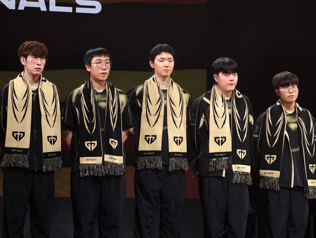 LCK Roadshow lần đầu tới Việt Nam: H&eacute; lộ kh&ocirc;ng gian &ldquo;th&aacute;nh đường&rdquo; lễ hội eSports quốc tế - Ảnh 2.