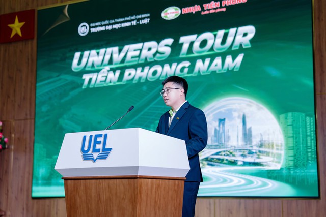Univers Tour Tiền Phong Nam kết nối sinh viên TPHCM với xu hướng phát triển bền vững - Ảnh 1.