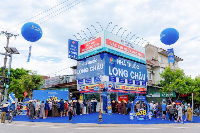 Long Ch&acirc;u đạt 2.678 nh&agrave; thuốc to&agrave;n quốc, trở th&agrave;nh điểm tựa sức khỏe vững chắc cho h&agrave;ng triệu gia đ&igrave;nh - Ảnh 5.