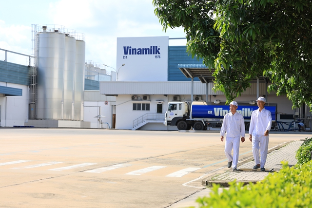 Ti&ecirc;n phong ph&aacute;t triển bền vững, Vinamilk được chọn chia sẻ kinh nghiệm tại diễn đ&agrave;n quốc gia về m&ocirc;i trường - Ảnh 3.