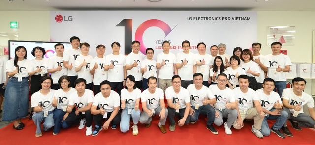 LG Electronics kỷ niệm 10 năm hoạt động R&D phần mềm ô tô tại Việt Nam - Ảnh 1.
