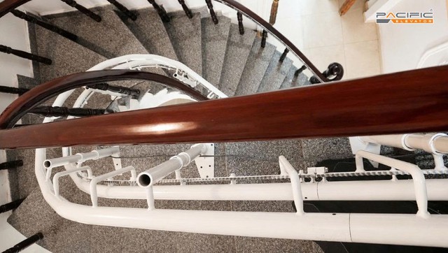 Thang ghế Stairlift - Giải pháp thân thiện cho người thân và ngôi nhà hiện hữu - Ảnh 2.