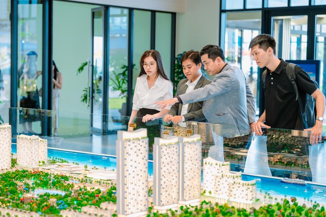 Beacon Tower: Thức giấc cùng bình minh, ngắm pháo hoa bên bờ đại dương - Ảnh 4.