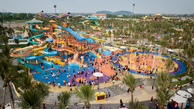 Nhà phố Sun Urban City chuẩn bị bàn giao, hưởng “lộc” từ đại lộ lễ hội đông nghịt khách - Ảnh 4.