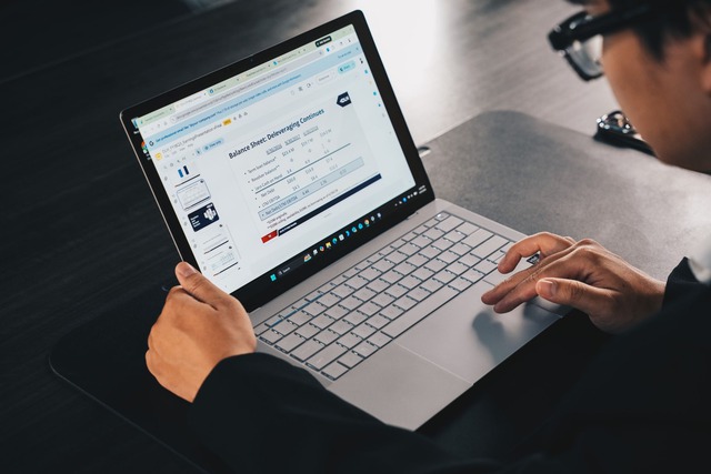 Chiếc laptop giá 100 triệu dành cho CEO có gì đặc biệt?- Ảnh 3.