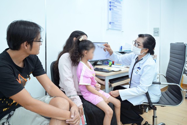 Chuyên gia dịch tễ: Đừng để lá chắn bảo vệ con trước 4 nhóm não mô cầu A, C, Y, W còn “khoảng trống” - Ảnh 1.