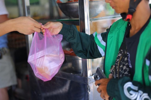 “Giải đấu quán đỉnh” bước vào chung kết: Mỗi đơn hàng trở thành một lượt bình chọn - Ảnh 2.
