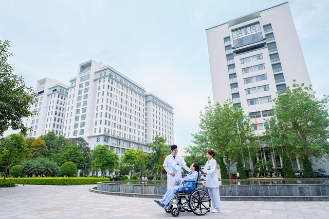 Phương Đông vào Top 10 Bệnh viện tiêu biểu Châu Á - Thái Bình Dương- Ảnh 1.