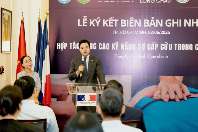 Hệ thống nhà thuốc mở rộng vai trò trạm hỗ trợ “bảo vệ sự sống” cho người dân- Ảnh 1.