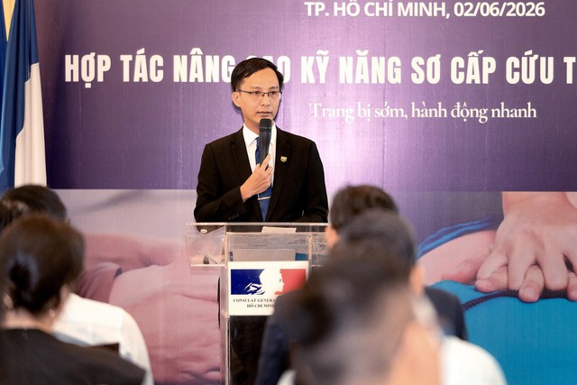 Hệ thống nhà thuốc mở rộng vai trò trạm hỗ trợ “bảo vệ sự sống” cho người dân- Ảnh 8.
