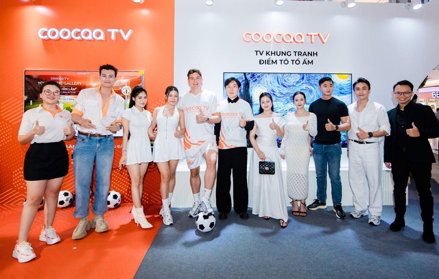 Thay đổi TV từ thiết bị xem b&oacute;ng đ&aacute; đến nội thất c&ocirc;ng nghệ trang tr&iacute; ph&ograve;ng kh&aacute;ch?- Ảnh 3.