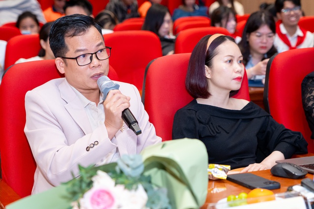 Sinh vi&ecirc;n HUTECH &ldquo;thực chiến&rdquo; vai tr&ograve; HR qua b&agrave;i to&aacute;n thương hiệu tuyển dụng- Ảnh 4.