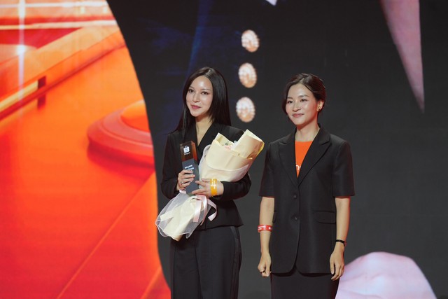 Shopee vinh danh Hannah Olala l&agrave; 'Best Premium Livestream Star' năm thứ ba li&ecirc;n tiếp- Ảnh 1.