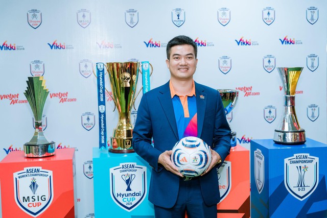 Vikki Digital Bank đồng h&agrave;nh c&ugrave;ng ASEAN United FC kết nối t&agrave;i ch&iacute;nh số với đam m&ecirc; b&oacute;ng đ&aacute; - Ảnh 2.