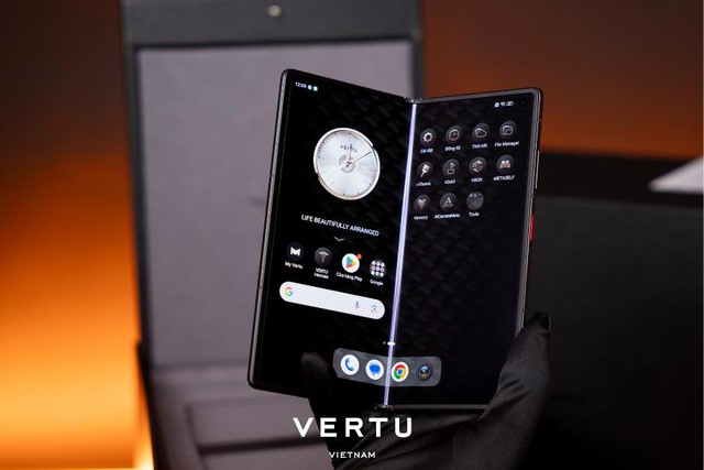 Vertu Alphafold có gì trong mức giá hàng trăm triệu đồng?- Ảnh 2.
