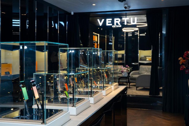 Vertu Alphafold có gì trong mức giá hàng trăm triệu đồng?- Ảnh 4.