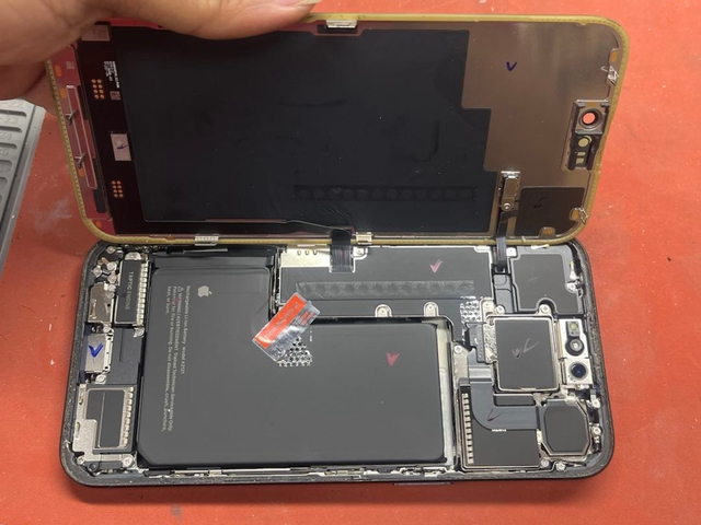 Có nên thay pin iPhone dung lượng cao? Chọn thương hiệu nào?- Ảnh 2.