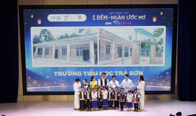 Đồng hồ nam trở lại: Phụ kiện thời trang tạo dấu ấn phong cách - Ảnh 2.