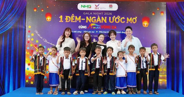 Đồng hồ nam trở lại: Phụ kiện thời trang tạo dấu ấn phong cách - Ảnh 1.