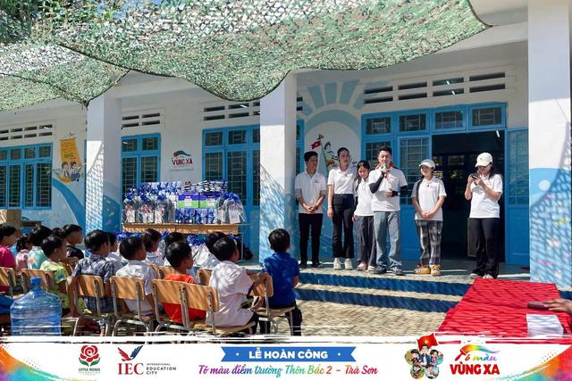 Đồng hồ nam trở lại: Phụ kiện thời trang tạo dấu ấn phong cách - Ảnh 4.