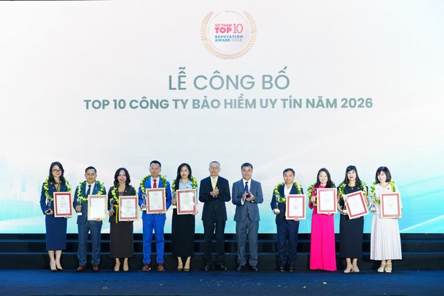 Cathay Life Việt Nam 10 năm li&ecirc;n tiếp được vinh danh Top 10 C&ocirc;ng ty Bảo hiểm Uy t&iacute;n - Ảnh 2.