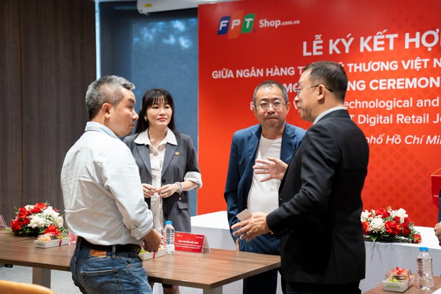 FPT Retail và Techcombank bắt tay phát triển hệ sinh thái tài chính số cho khách hàng mua sắm sản phẩm công nghệ- Ảnh 4.