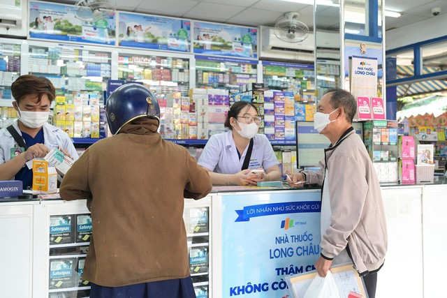 Long Châu mang thêm giải pháp điều trị Covid-19 về Việt Nam hỗ trợ người bệnh - Ảnh 2.