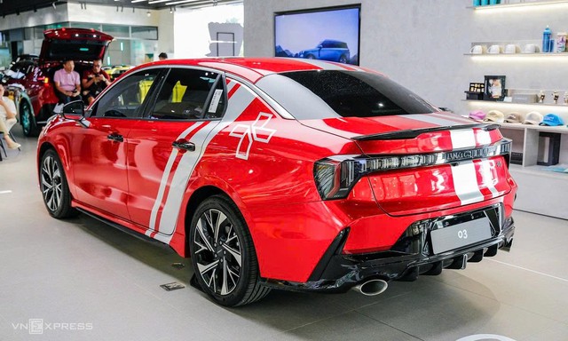 Chuyên gia: Lynk & Co 03 mang gia vị mới cho phân khúc sedan cỡ C - Ảnh 2.