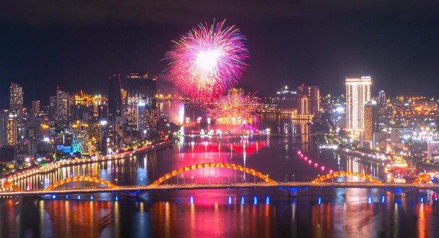 ‏Tầm nhìn Panorama 360 độ độc bản: Khi ban công tổ hợp The Fest thành hàng ghế VIP‏ - Ảnh 2.