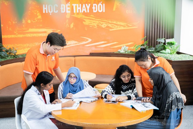Hơn 500 sinh viên quốc tế hội tụ tại một trường đại học Việt Nam- Ảnh 2.