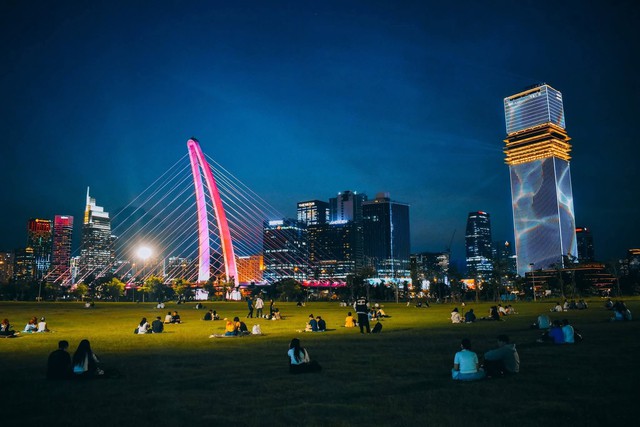 Sẵn s&agrave;ng b&ugrave;ng nổ tại Starbucks Music Concert: SACOMBANK Visa mang đến đặc quyền v&eacute; sớm - Ảnh 3.