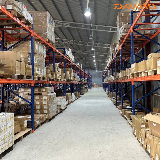 Nhà máy quy mô lớn giúp trụ lan can Draho phủ sóng đại dự án- Ảnh 2.