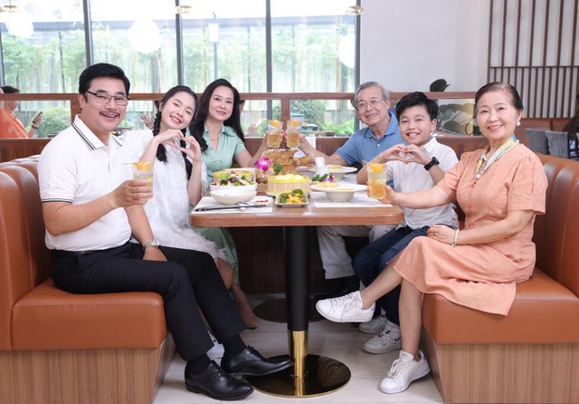 Món quà Vu Lan vô giá: Cùng cha mẹ vun đắp bình yên tại Phương Đông Asahi- Ảnh 2.