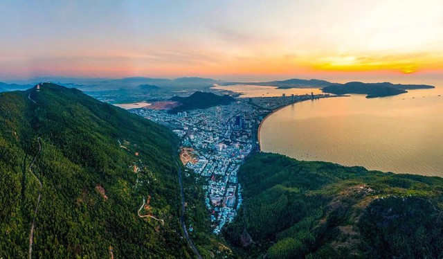 Quy Nhơn: Hòn ngọc nguyên bản của biển miền Trung- Ảnh 1.