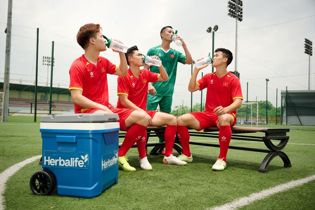 Herbalife tiếp lửa hành trình Đấu trường Châu Á 2026 cùng bóng đá Việt Nam- Ảnh 2.