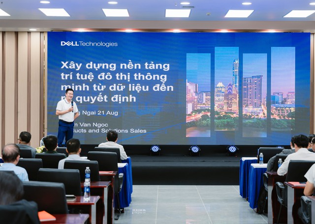 Bùng nổ các giải pháp công nghệ được trình diễn trong sự kiện chuyển đổi số tại Quảng Ngãi - Ảnh 2.