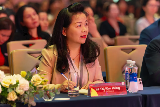 Một nghề thường được nhìn như “sales”, vì sao có người theo đuổi suốt 26 năm? - Ảnh 1.