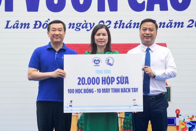 50 năm Vinamilk: Bền bỉ chăm sóc nền tảng cho thế hệ Việt Nam tương lai - Ảnh 1.