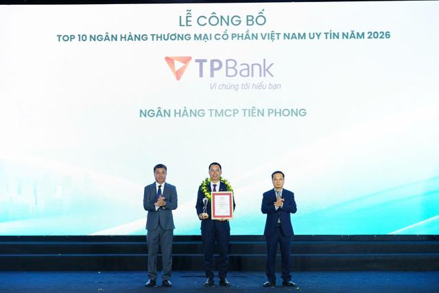 Giải mã bộ 3 trụ cột giúp TPBank liên tục trụ vững Top 10 Ngân hàng tư nhân uy tín- Ảnh 1.