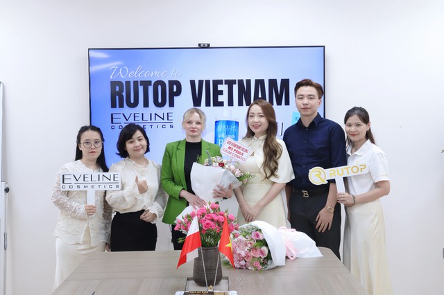 ‏Eveline Cosmetics: "Nếu chọn cắt giảm an toàn để ra giá rẻ, chúng tôi đã không tồn tại suốt 40 năm"‏- Ảnh 1.