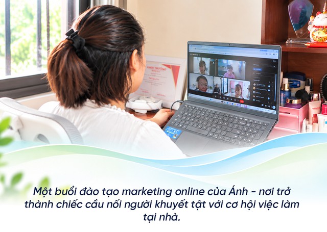 Từng 21 lần bị từ chối khi xin việc, cô gái bại não biến chiếc máy tính thành cánh cửa việc làm cho người khuyết tật - Ảnh 4.