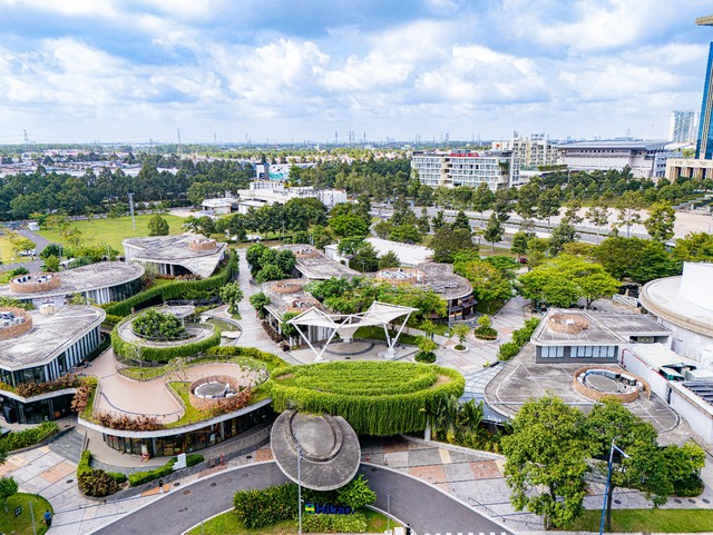 BECAMEX TOKYU giới thiệu hai thương hiệu lớn tại Hikari- Ảnh 3.