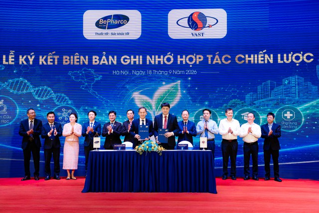 VAST ký kết hợp tác chiến lược với doanh nghiệp dược, bệnh viện và trường đại học- Ảnh 1.
